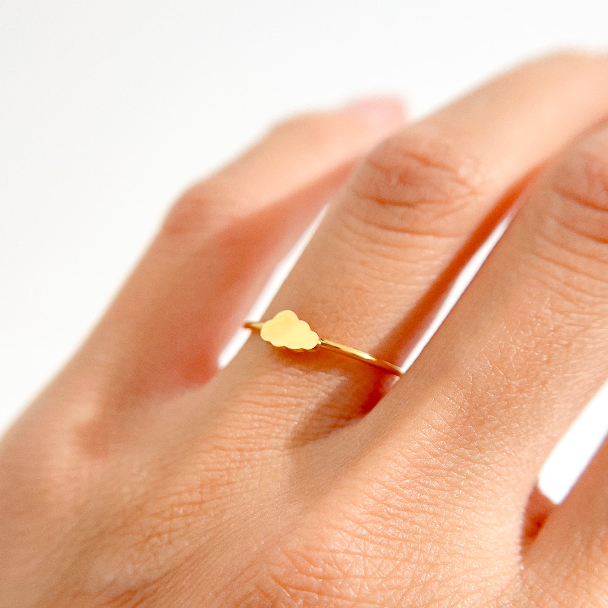 Dainty Cloud Ring in Gold