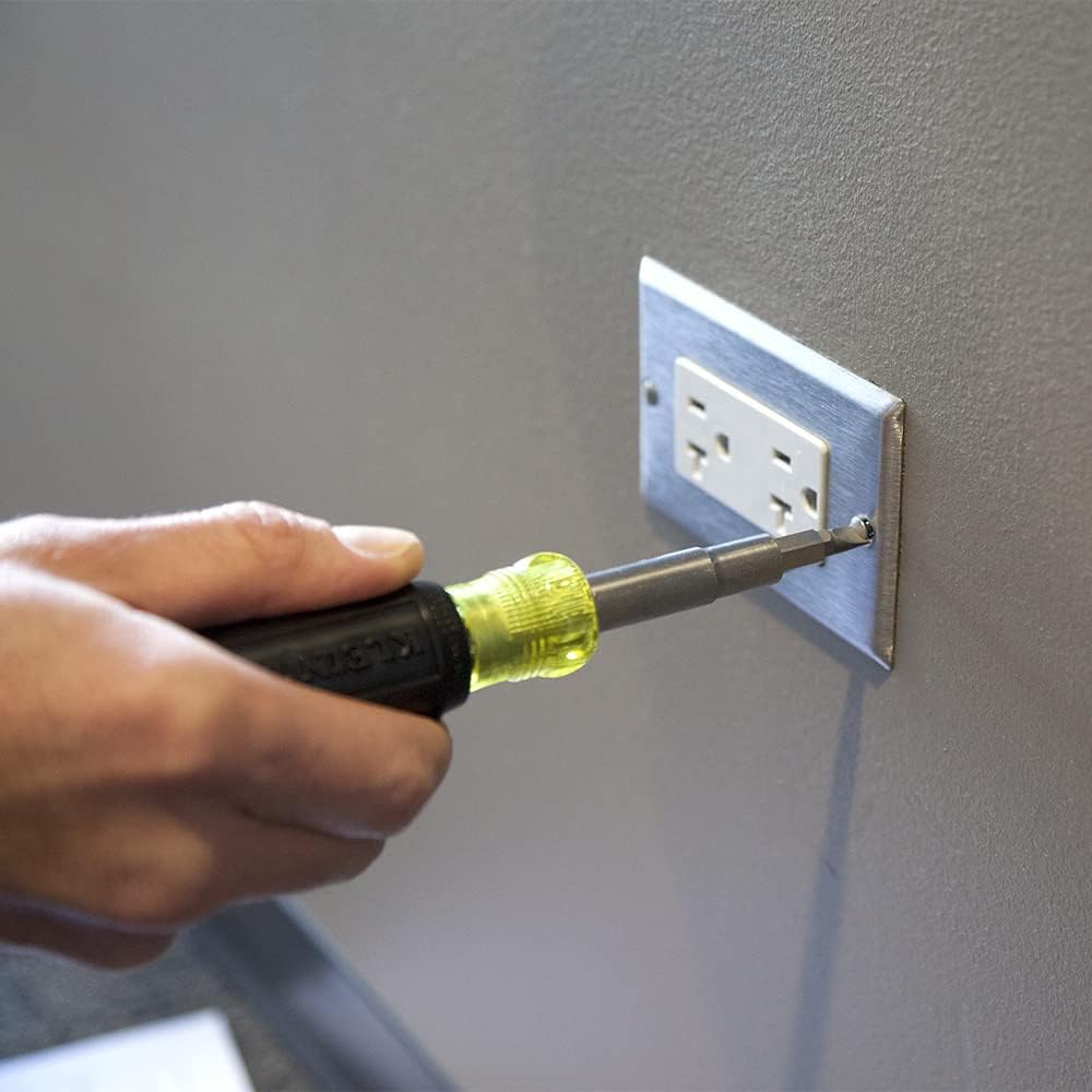 Klein Tools 32500 11-in-1 Screwdriver/Nut Driver Set, 8 Bits (Phillips, Slotted, Torx, Square), 3 Nut Driver Sizes, Cushion Grip Handle