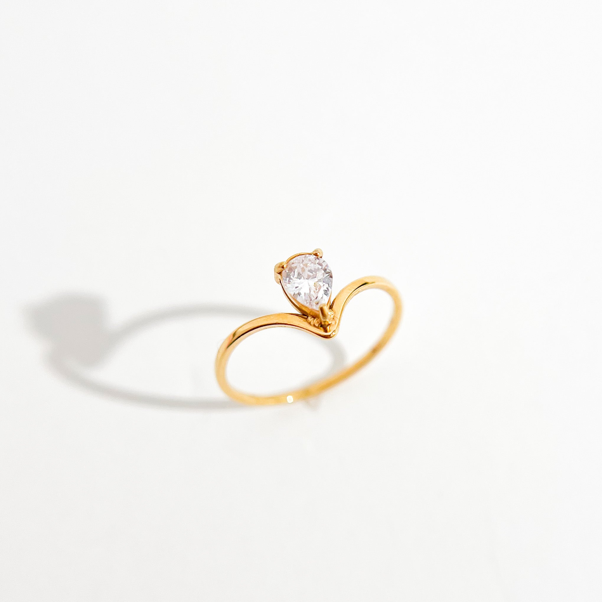 Tear Drop Gem Ring in Gold