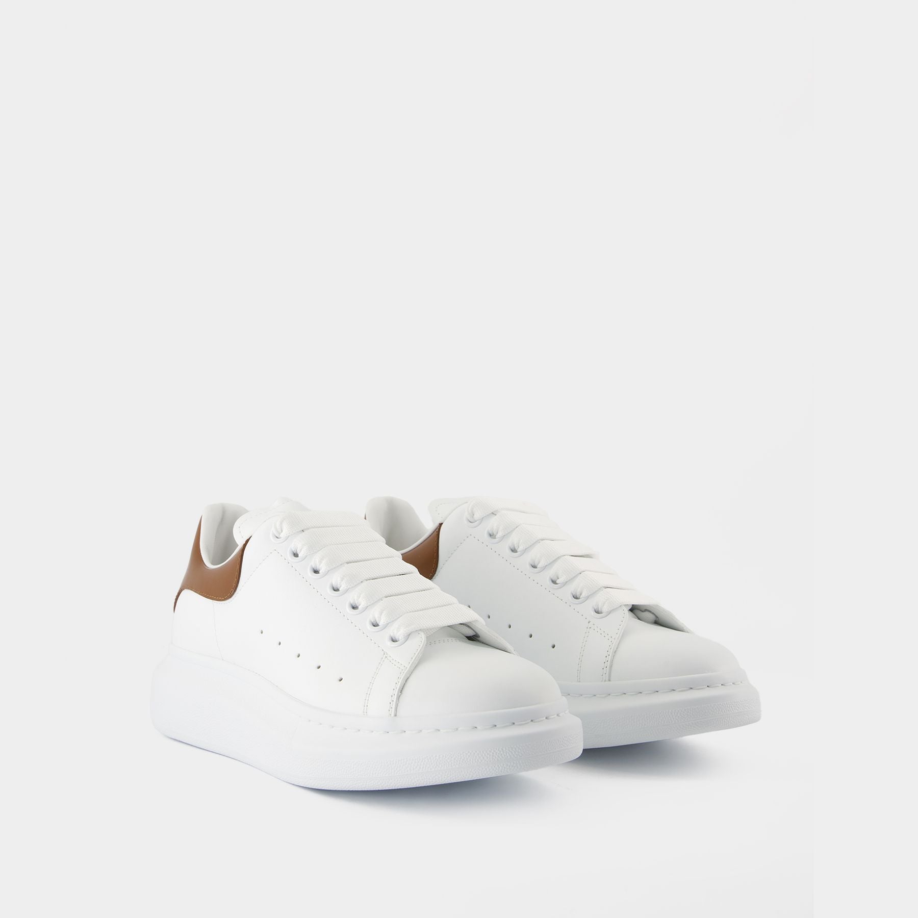 Sneakers Oversized - Alexander McQueen - Leather - White