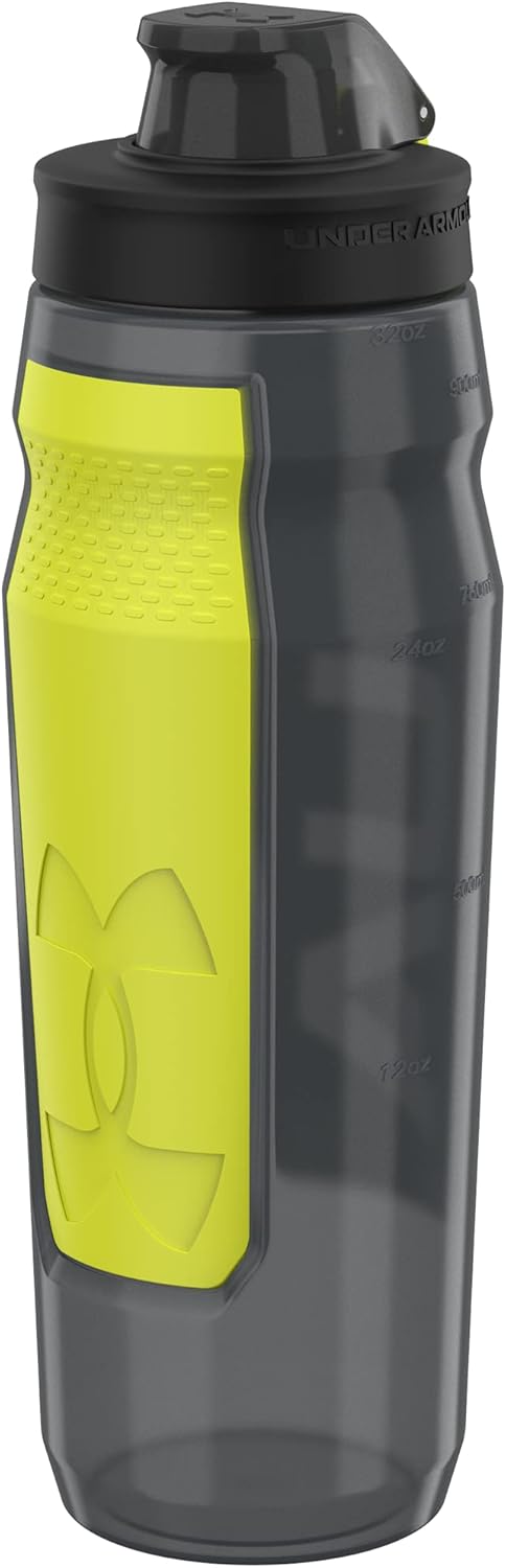 Under Armour 32oz Playmaker Squeeze Water Bottle | Squeeze